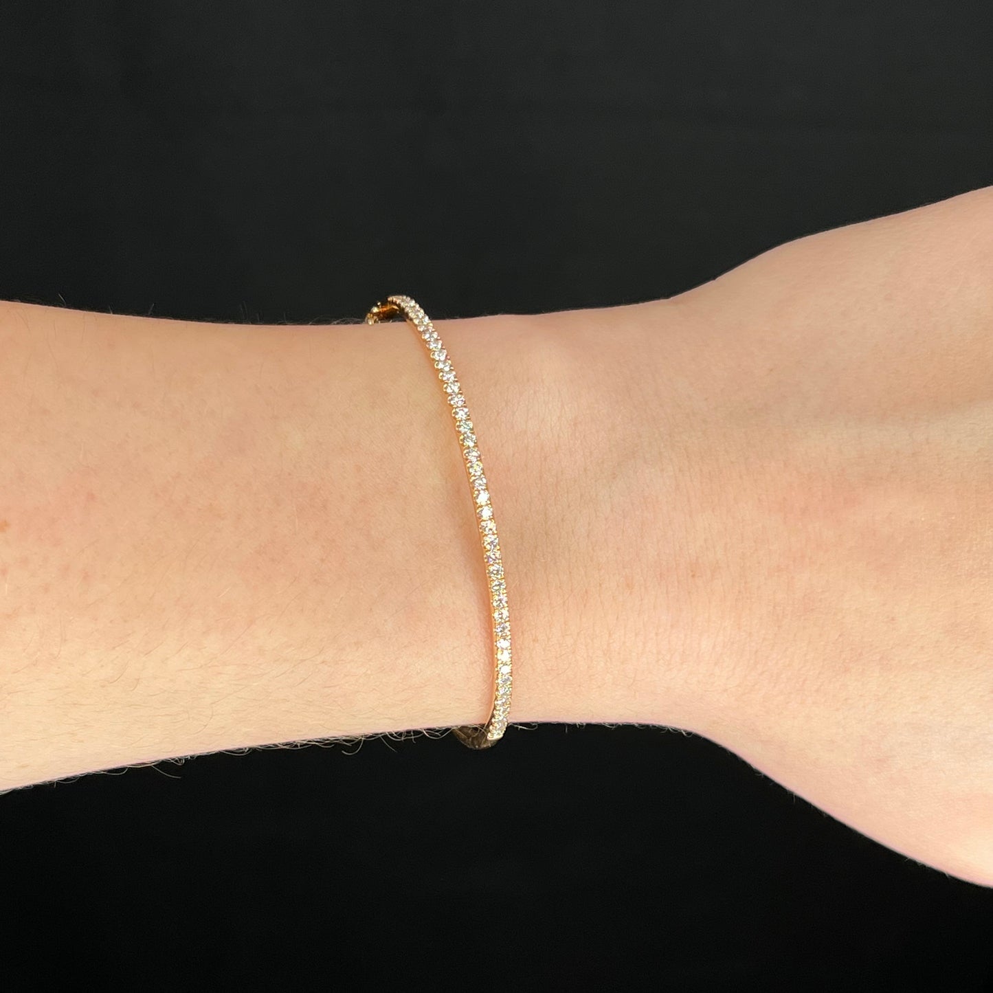 1.00 Carat Diamond Bangle Bracelet in 18k Yellow Gold