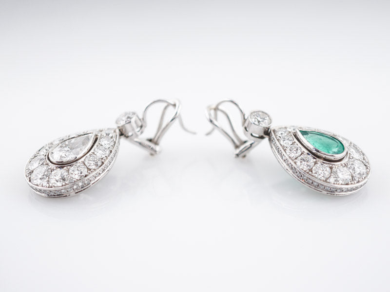 ***RTV***Modern 1.65 Pear Cut Emerald & 1.50 Pear Cut Diamonds in 18k White Gold