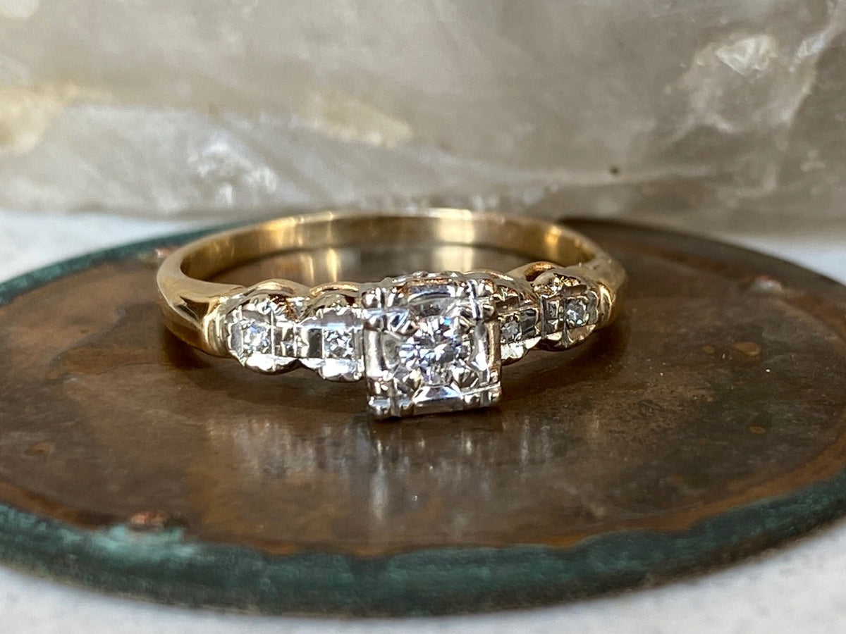 Retro Round Brilliant & Single Cut Diamond Engagement Ring