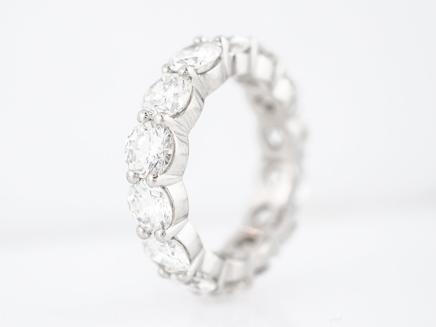 Right Hand Ring Modern 6.97 Round Brilliant Cut Diamond in Platinum