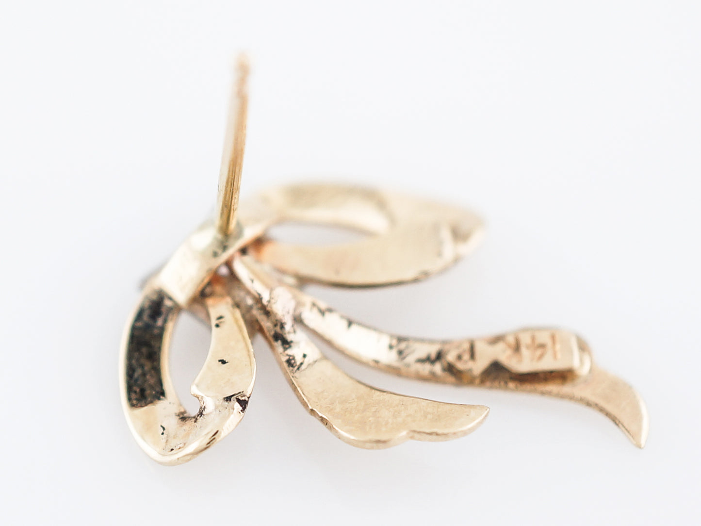 Vintage Earrings Retro .06 Round Brilliant Cut Diamonds in 14k Yellow Gold