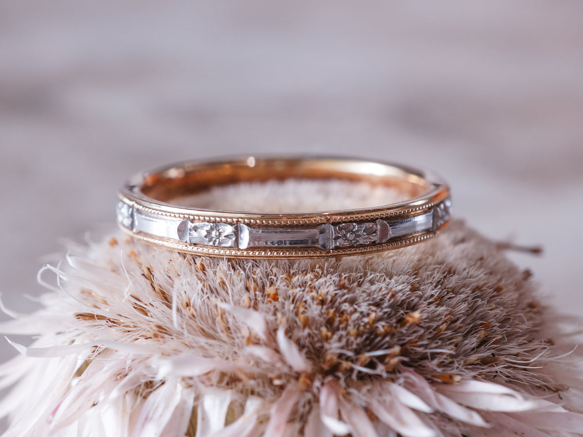 Vintage Retro Two-Tone Wedding Band in 18k & Platinum
