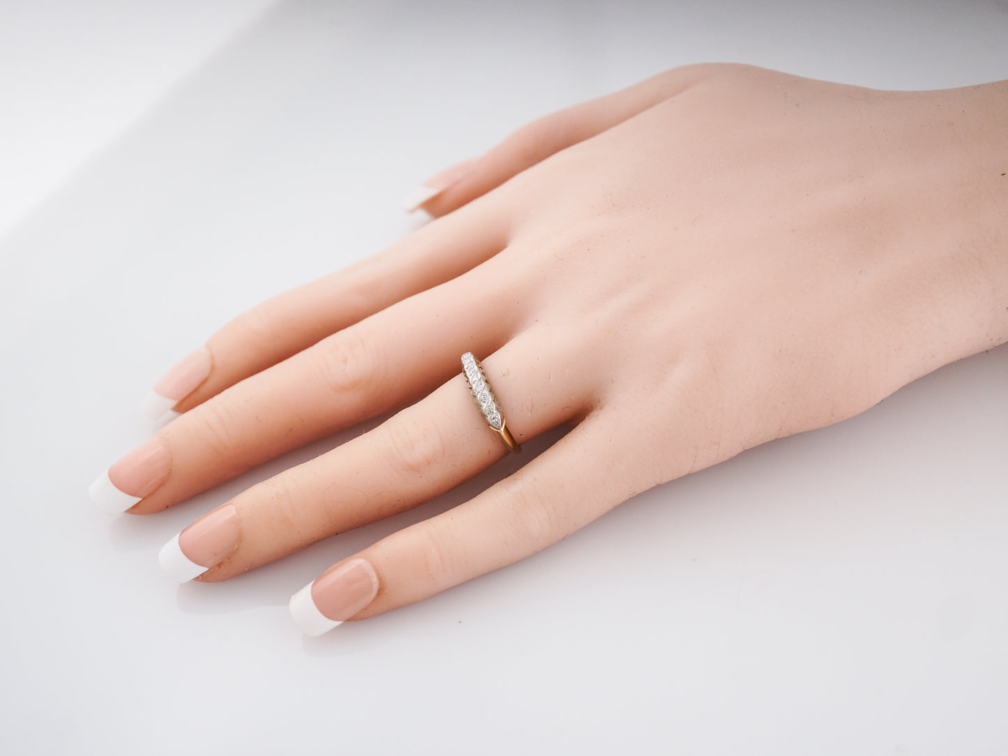 Vintage Wedding Band Retro .03 Single Cut in 14k White & Yellow Gold