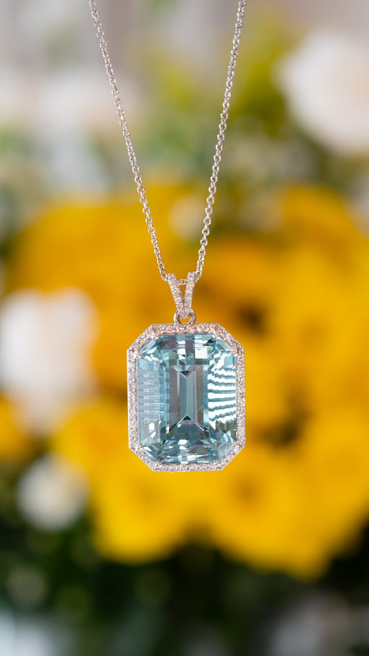 Statement Necklaces: How to Wear and Layer Bold Pieces