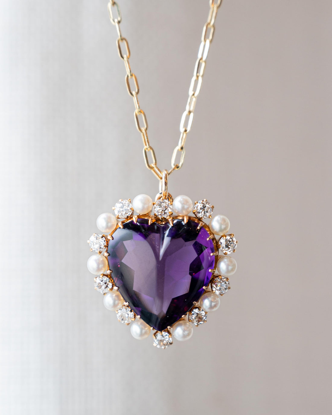 February Birthstone: A Complete Guide to Amethyst Jewelry