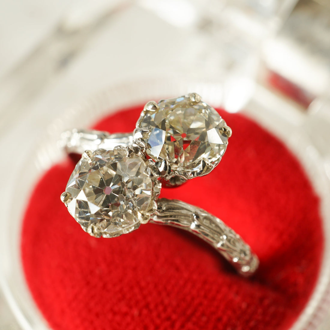 Art Deco Engagement Rings: Diamonds, Metals & Sapphires
