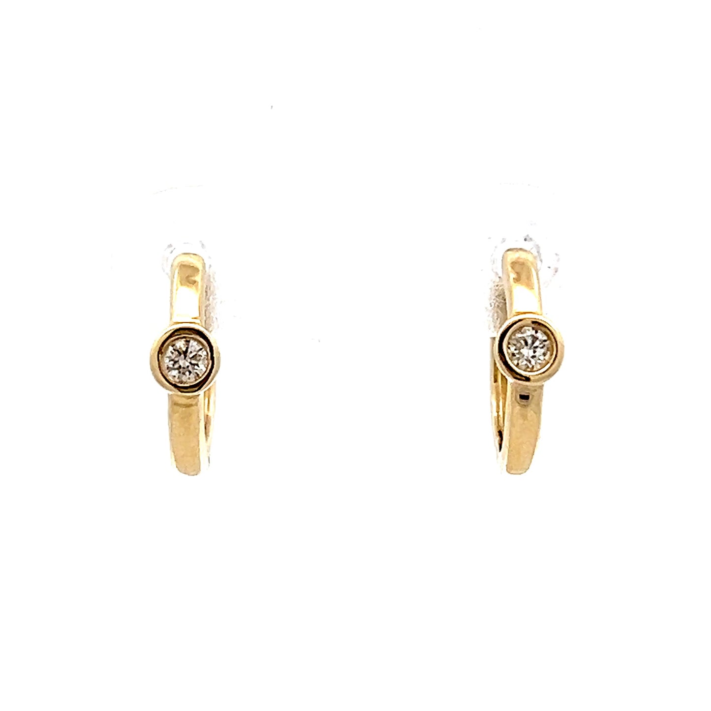 .10 Huggie Hoop Earrings in 14k Yellow Gold