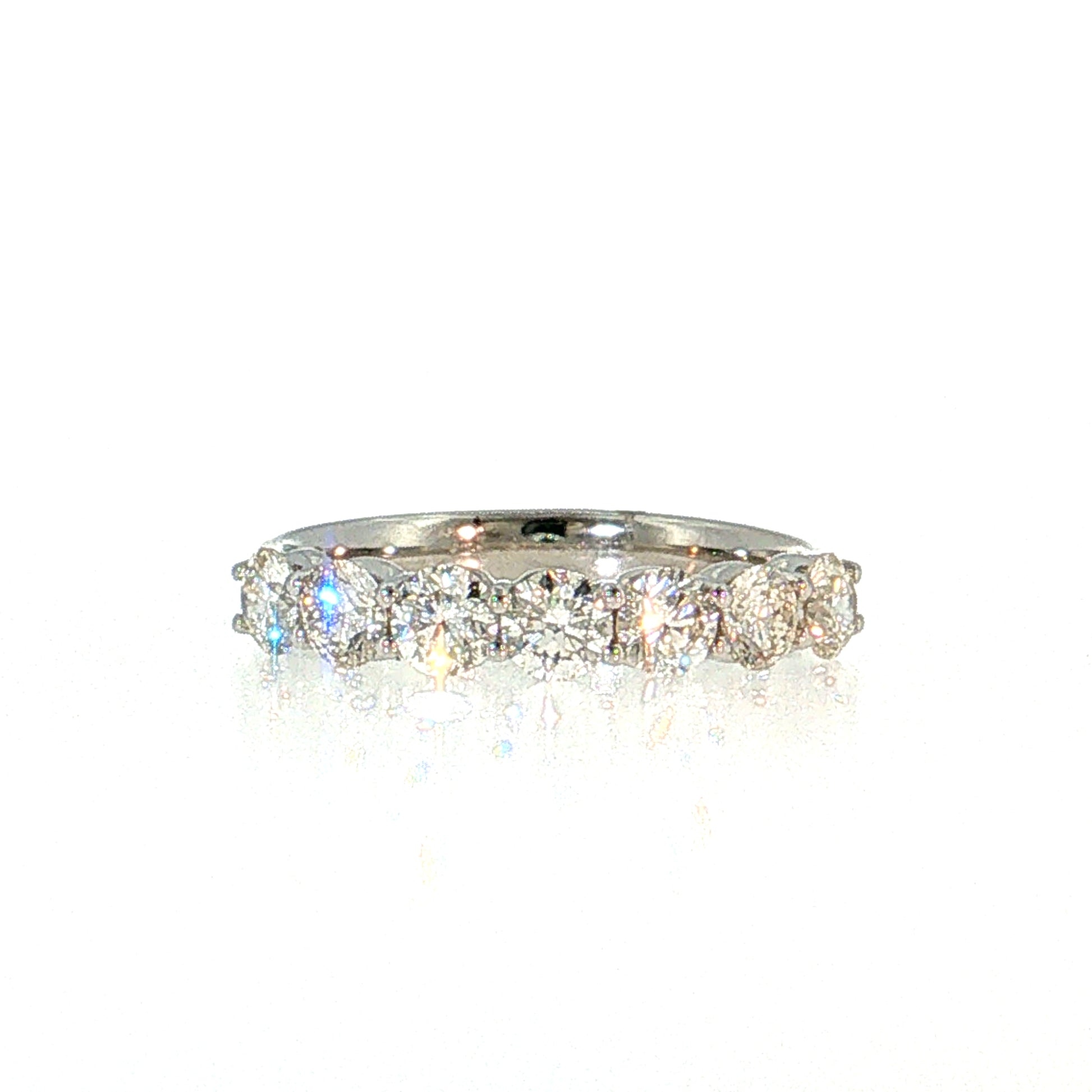 1.40 Round Brilliant Diamond Wedding Band Platinum