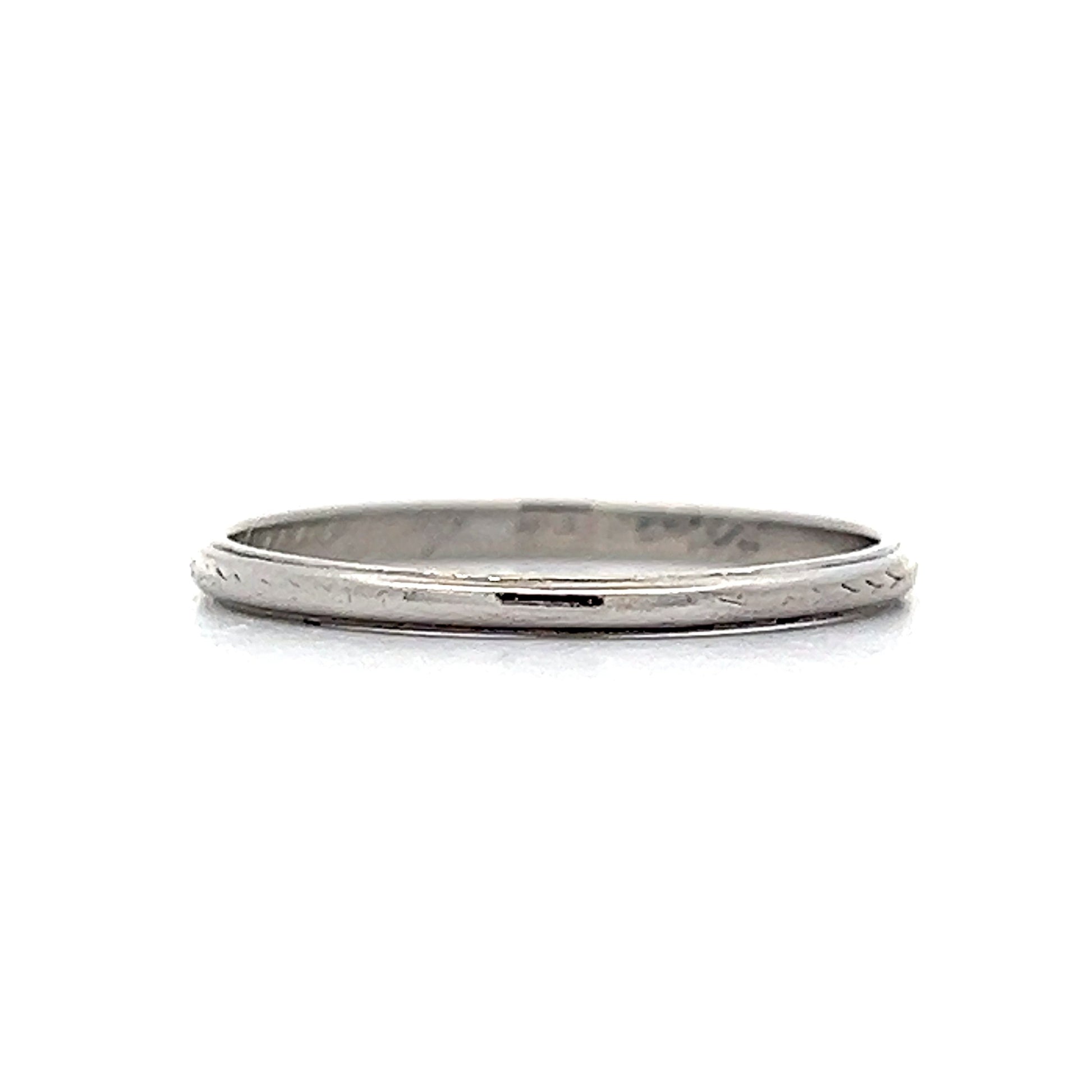 1.7mm Thin Art Deco Chevron Wedding Band in Platinum