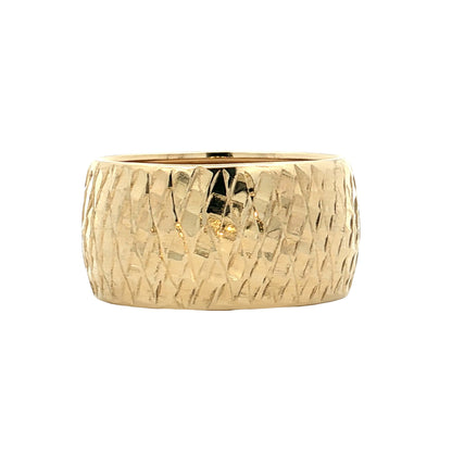 11mm Cross Hatch Textured Cigar Band in 14k Yellow Gold