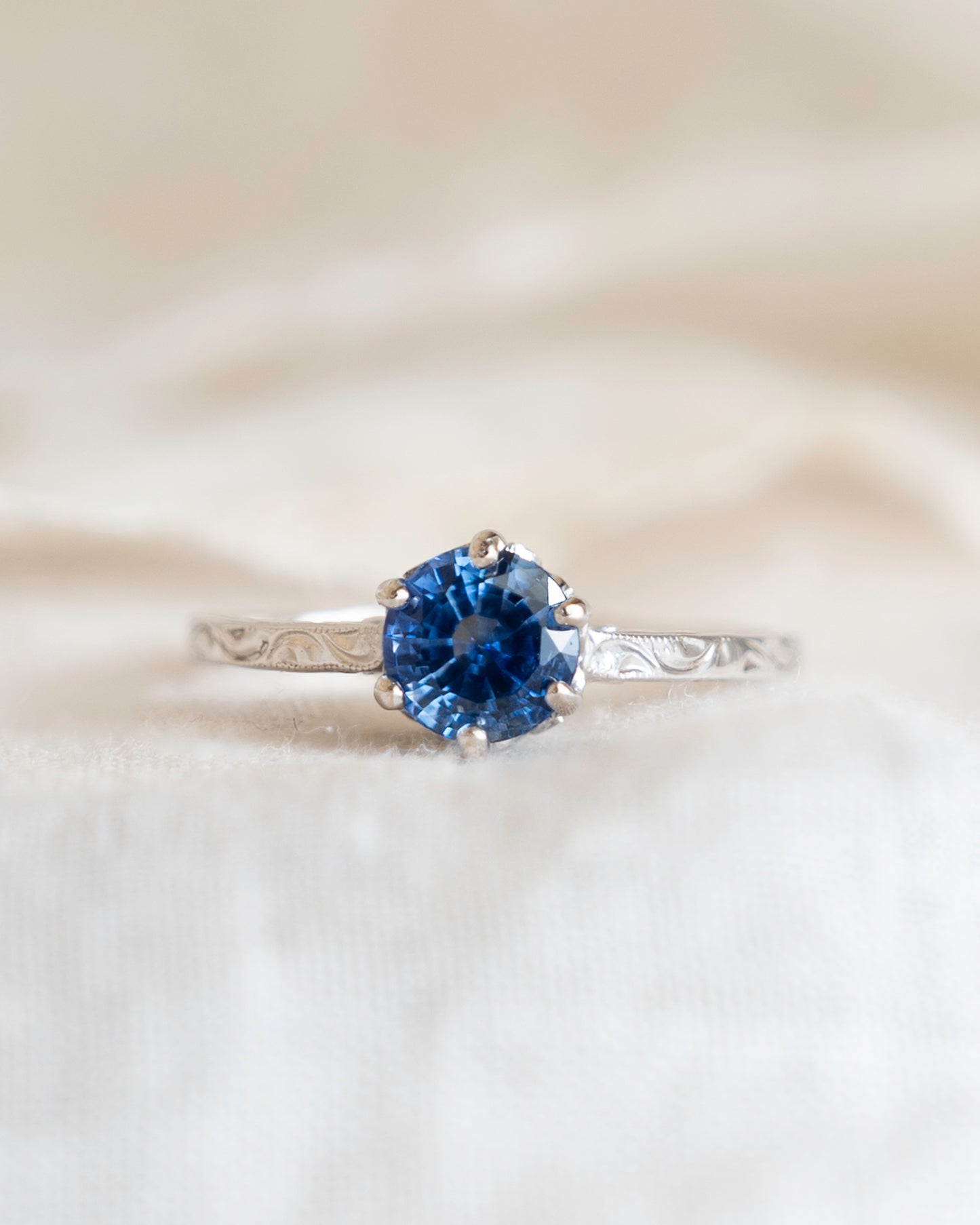 1.00 Antique Deco Sapphire Engagement Ring 14k