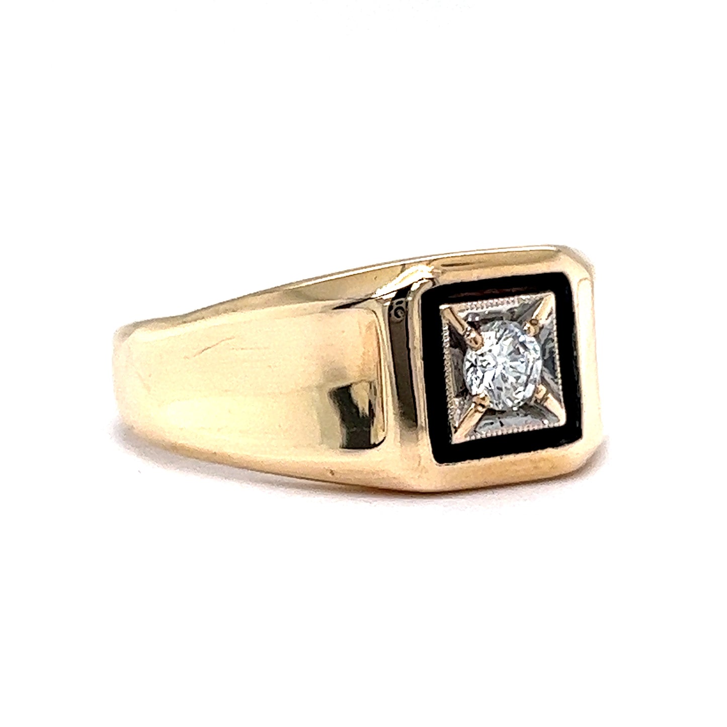 .22 Round Brilliant Diamond Cocktail Ring in 10k Yellow Gold