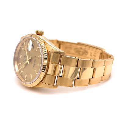 Rolex Oyster Perpetual Date 34mm in 18k Yellow Gold