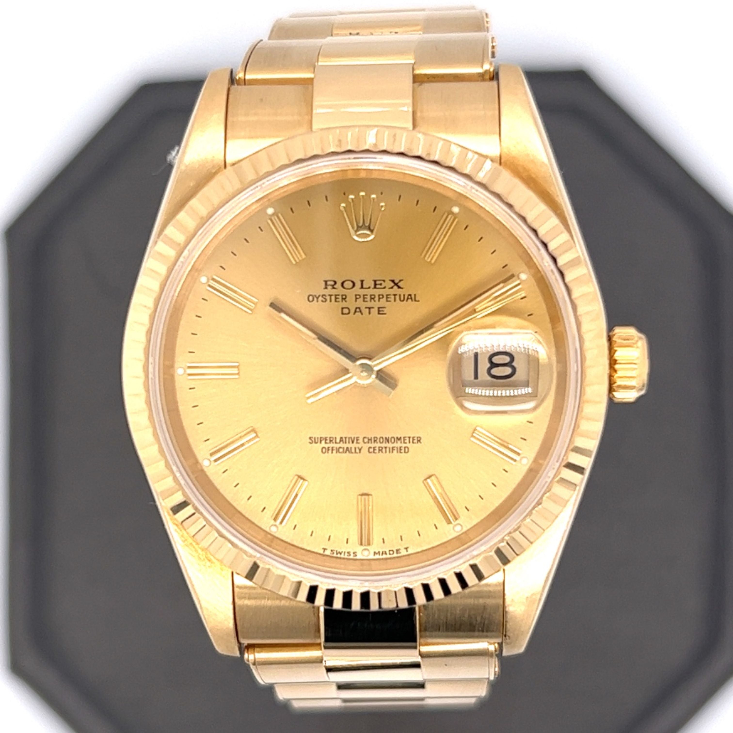 Rolex Oyster Perpetual Date 34mm in 18k Yellow Gold Filigree