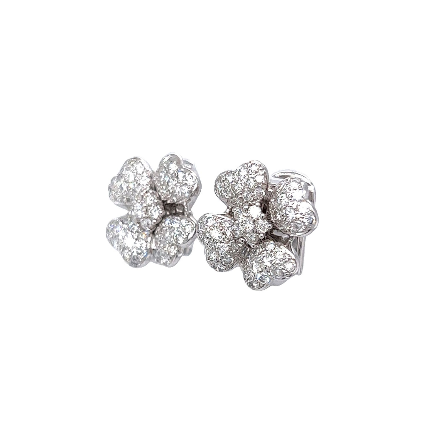 3.24 Clover Diamond Earrings in 18k White Gold