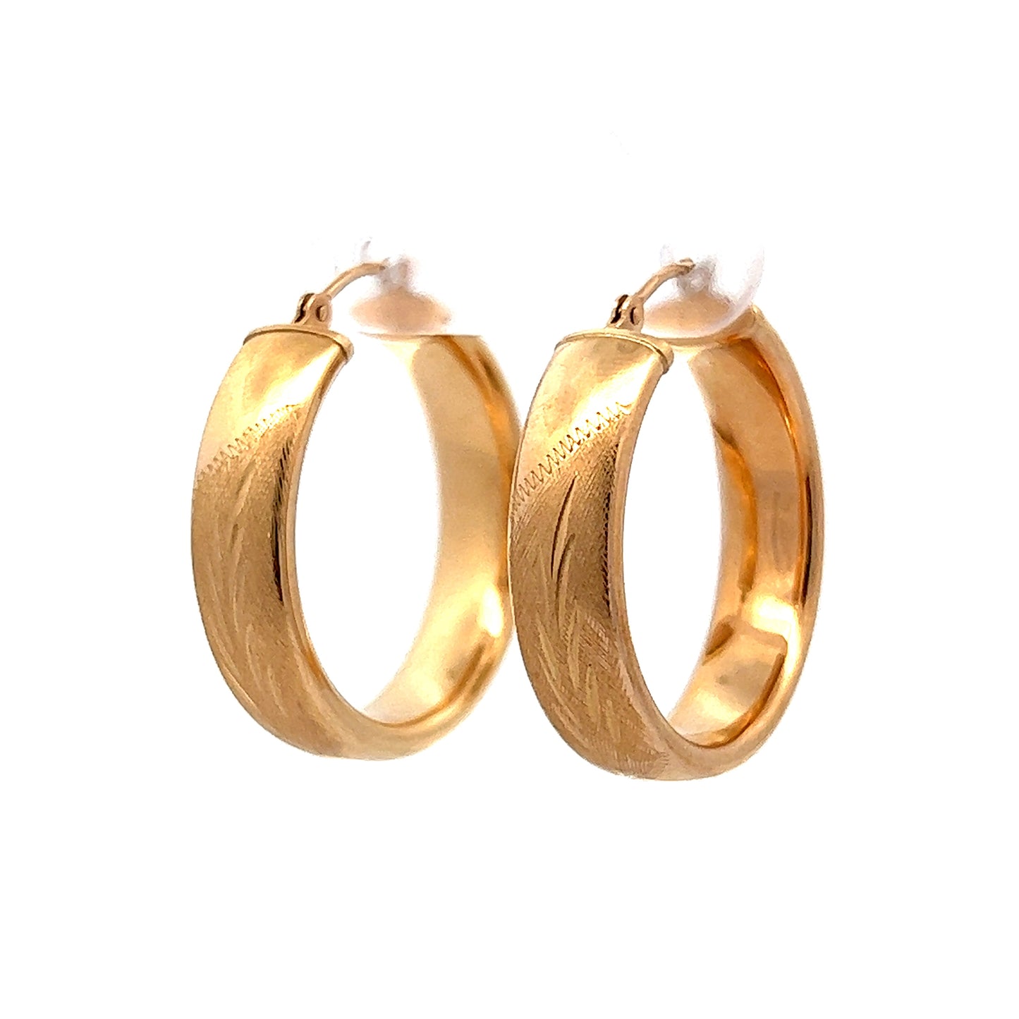 Rounded Hoop Earrings W/ Wheat Pattern in 14k Yellow Gold