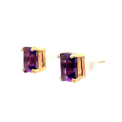 2.36 Amethyst Stud Earring in 14k Yellow Gold