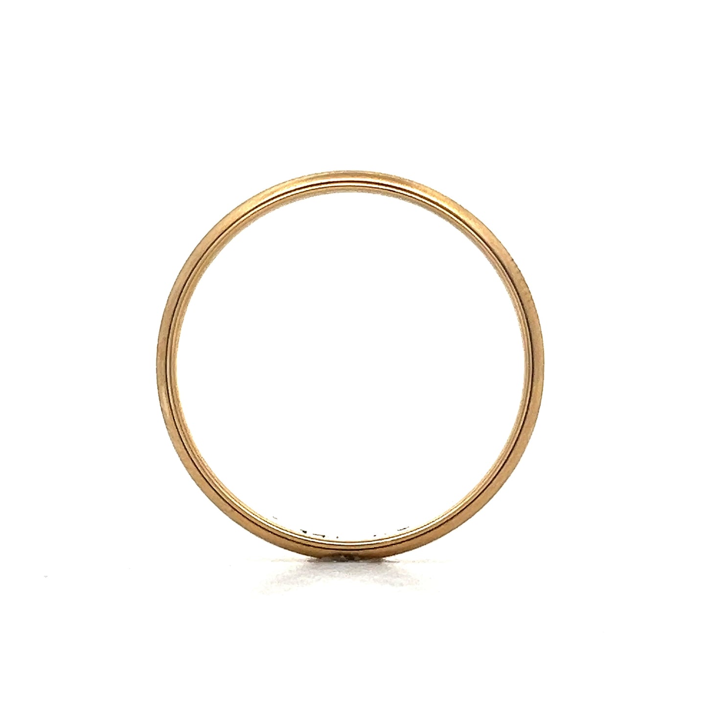 Men's Simple Classic Mid-Century Wedding Band in Yellow Gold