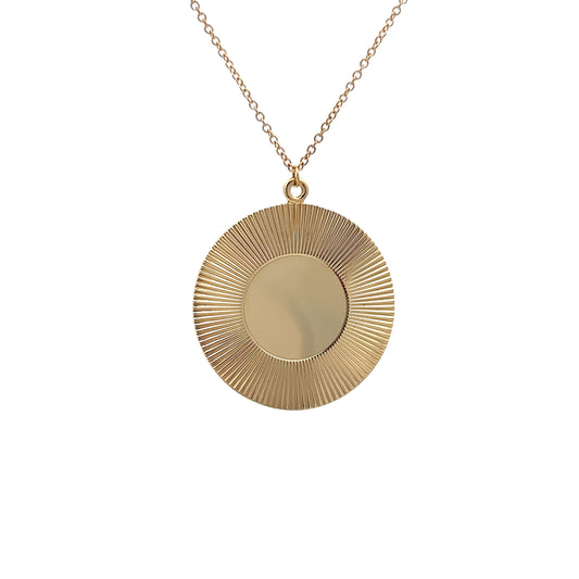 Medallion Pendant Necklace in 14k Yellow Gold