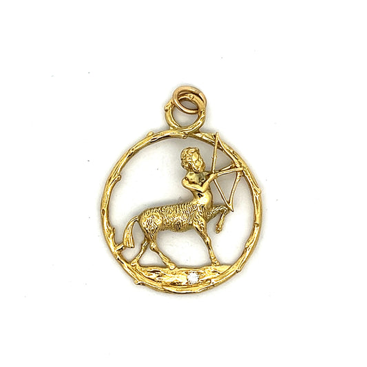 Vintage Sagittarius Pendant Necklace in 18k Yellow Gold