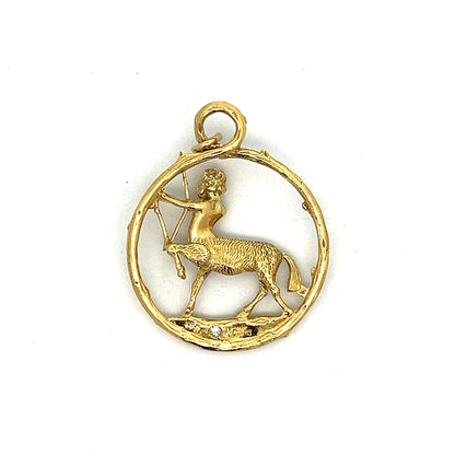 Vintage Sagittarius Pendant Necklace in 18k Yellow Gold