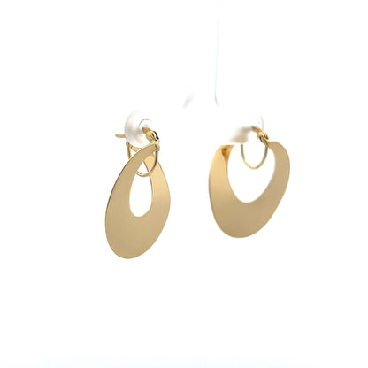 Twisted Oval Hoop Earrings in 14k Yellow Gold