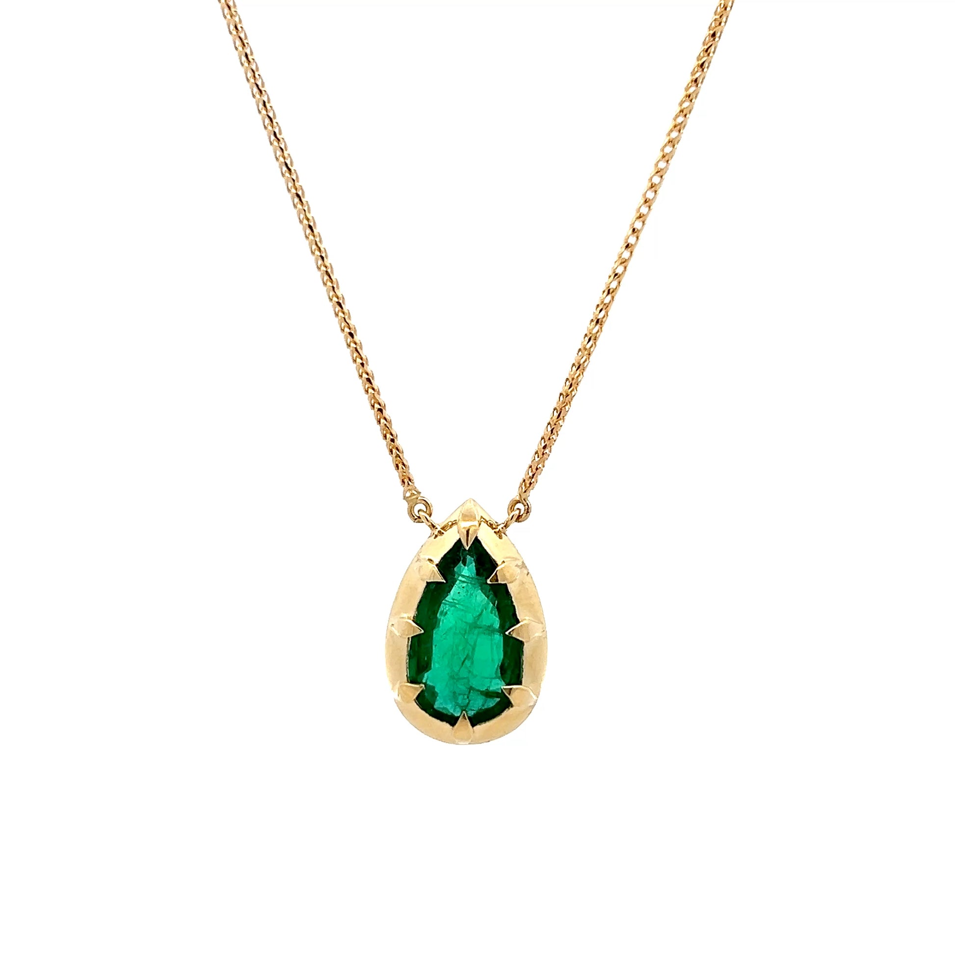 3.22 Pear Cut Emerald Pendant Necklace in 18k