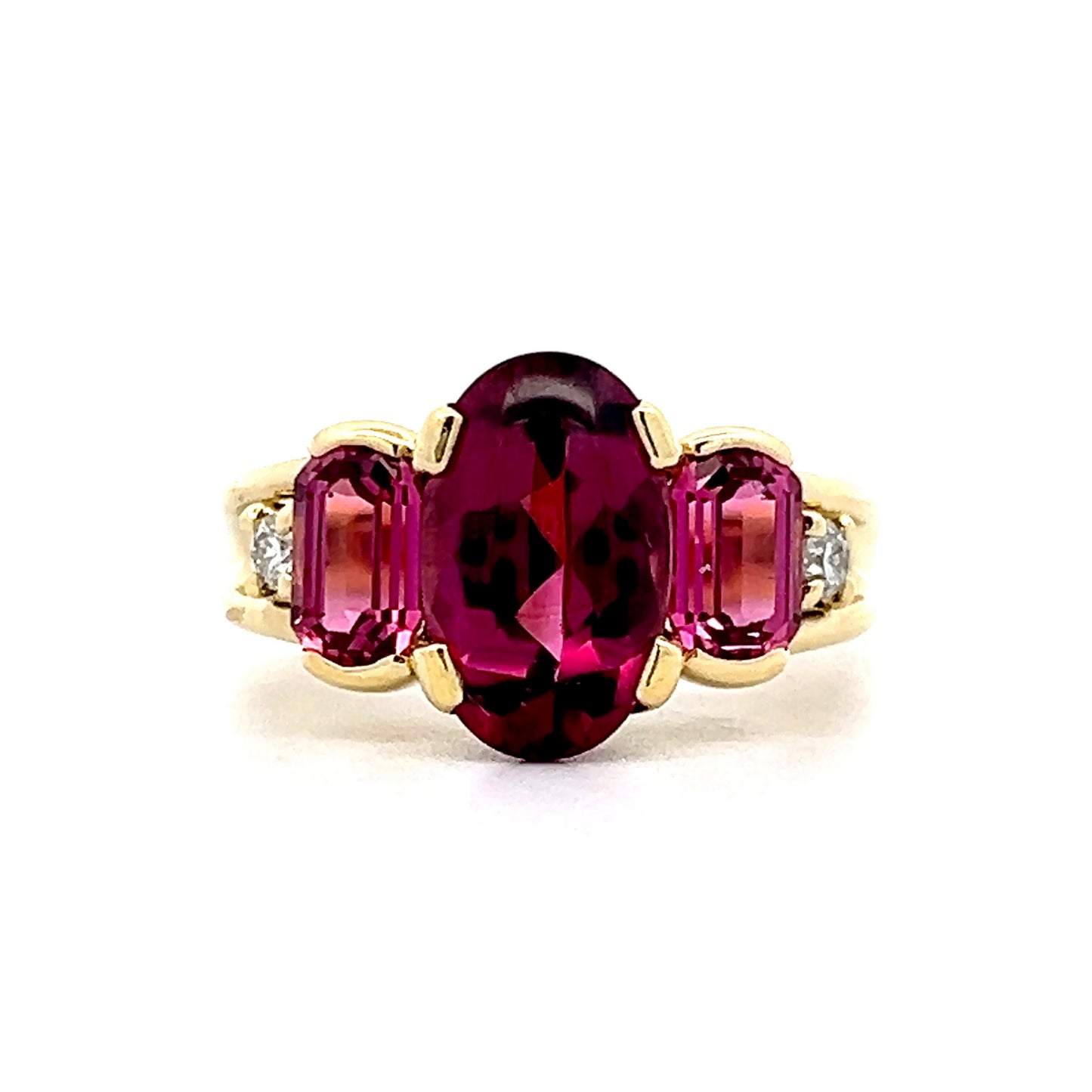 3.68 Cabochon Garnet Cocktail Ring in 18k Yellow Gold