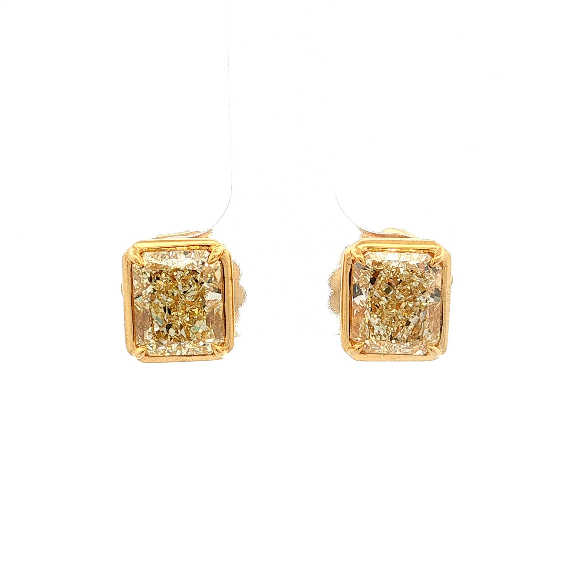 4.93 Radiant Diamond Stud Earrings 18k Yellow Gold
