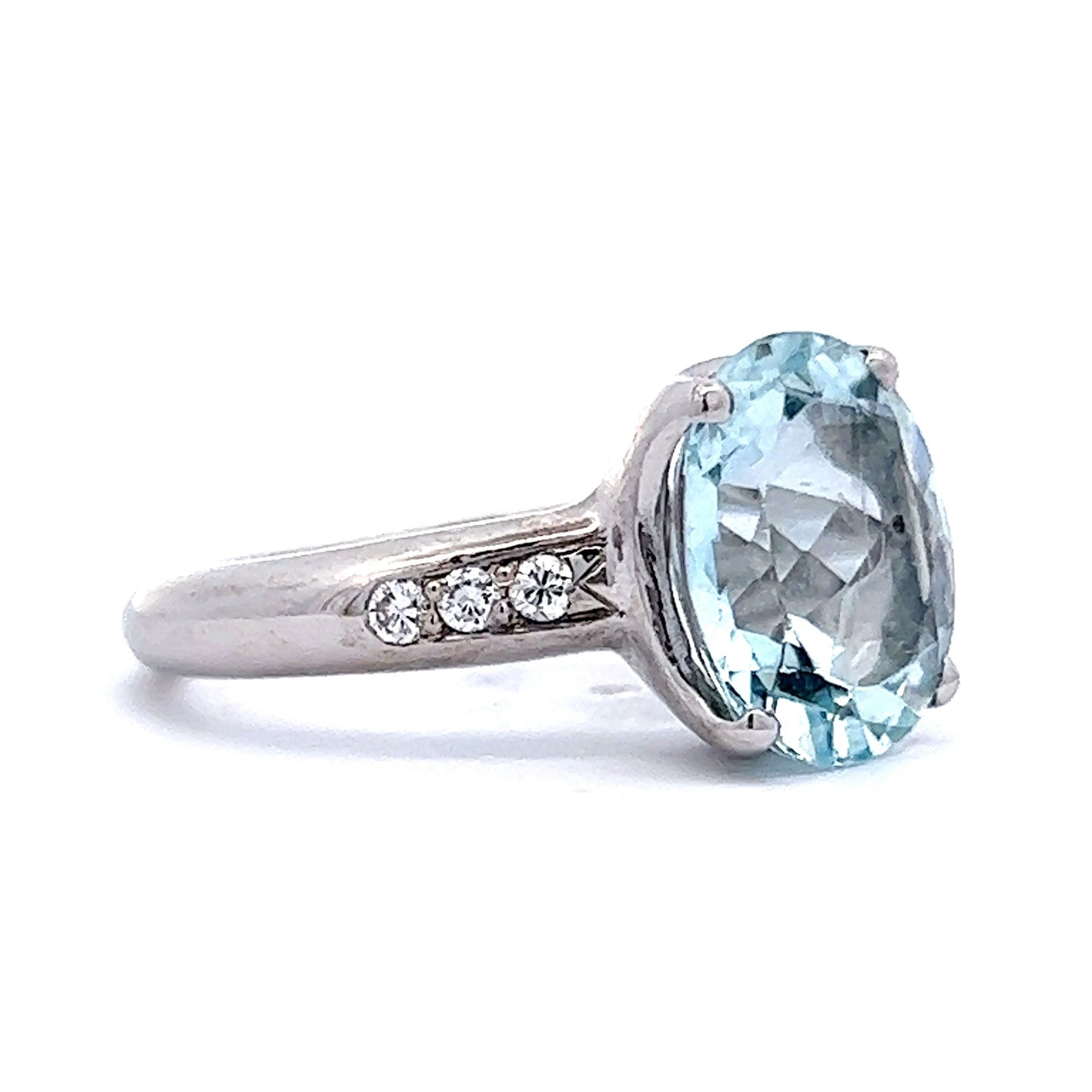 3.56 Aquamarine & Diamond Cocktail Ring in 18k White Gold