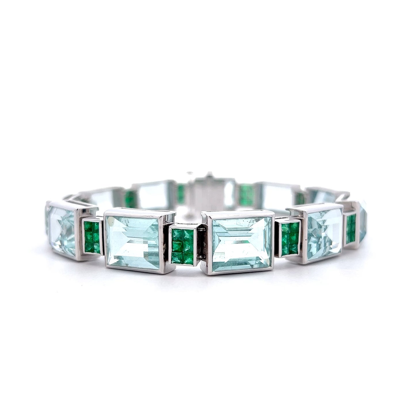 63.14 Aquamarine & Emerald Bracelet Platinum