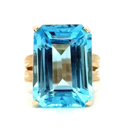 20.45 Blue Topaz Cocktail Ring in 14k Yellow Gold