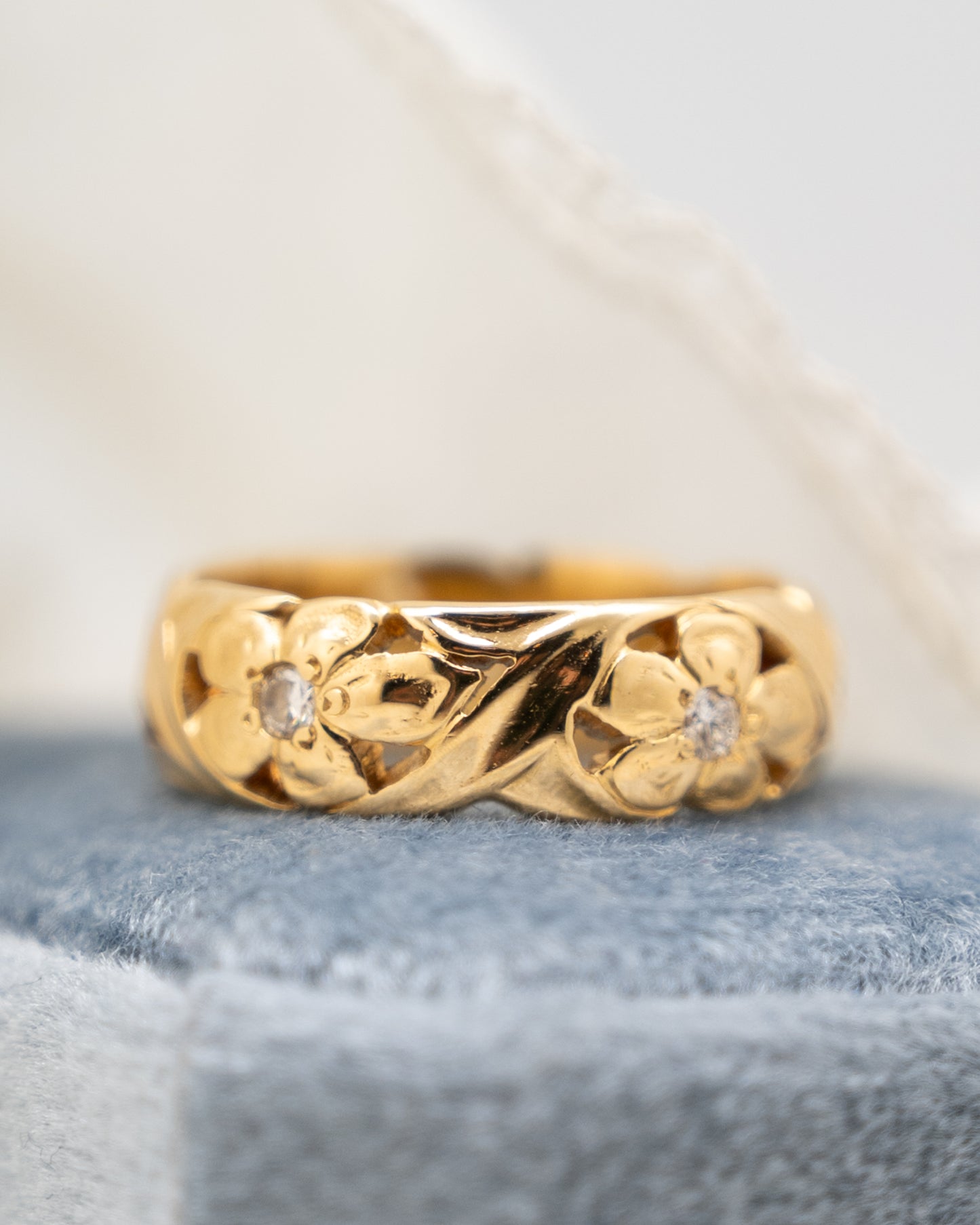 .25 Antique Art Nouveau Inspired Floral Wedding Band