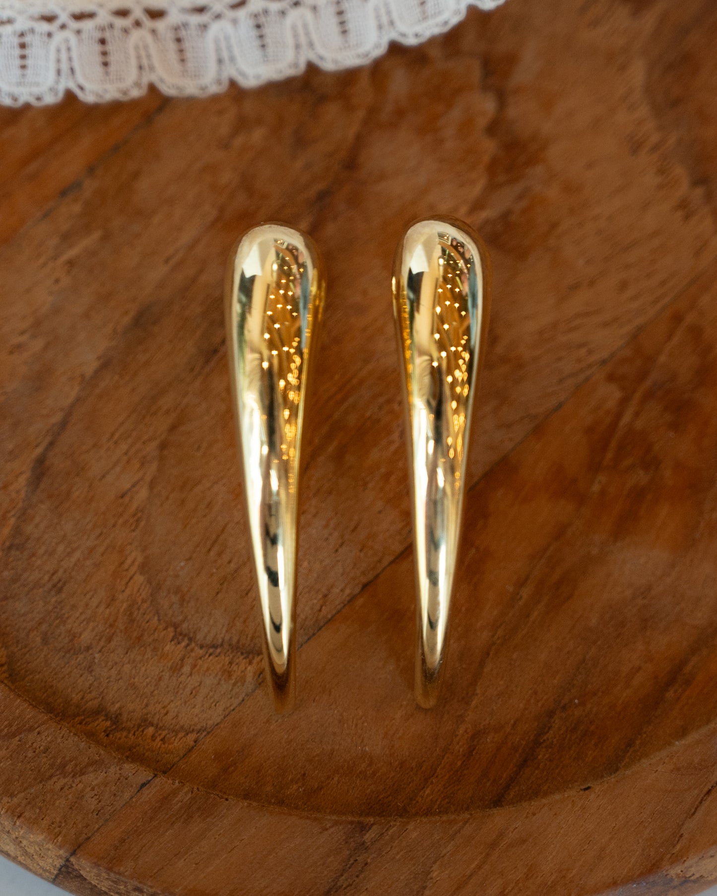 Puffy Claw Shaped Drop Earrings in 14k Yellow Gold
