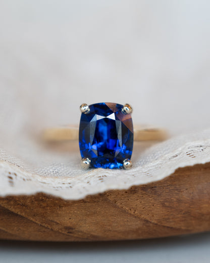 4.37 Cushion Cut Blue Sapphire Engagement Ring 18k