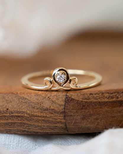 .04 Diamond Contour Wedding Band in 14k