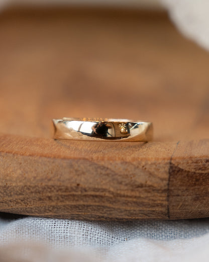 Vintage Mid-Century Euro Style Band in 14k