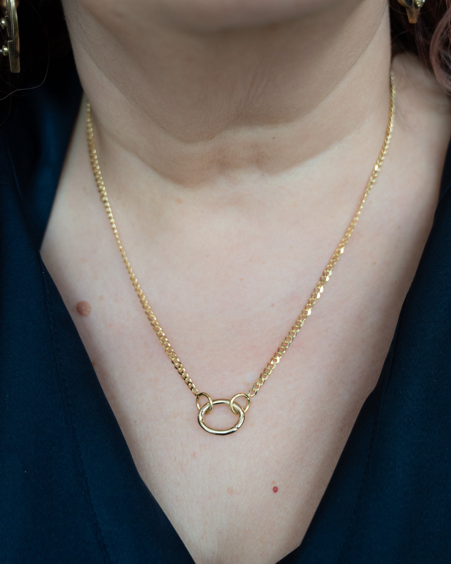 18" Flat Curb Link Pendant Necklace in 14k Yellow Gold
