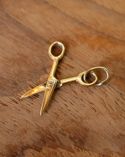 Scissor Charm in 14k Yellow Gold