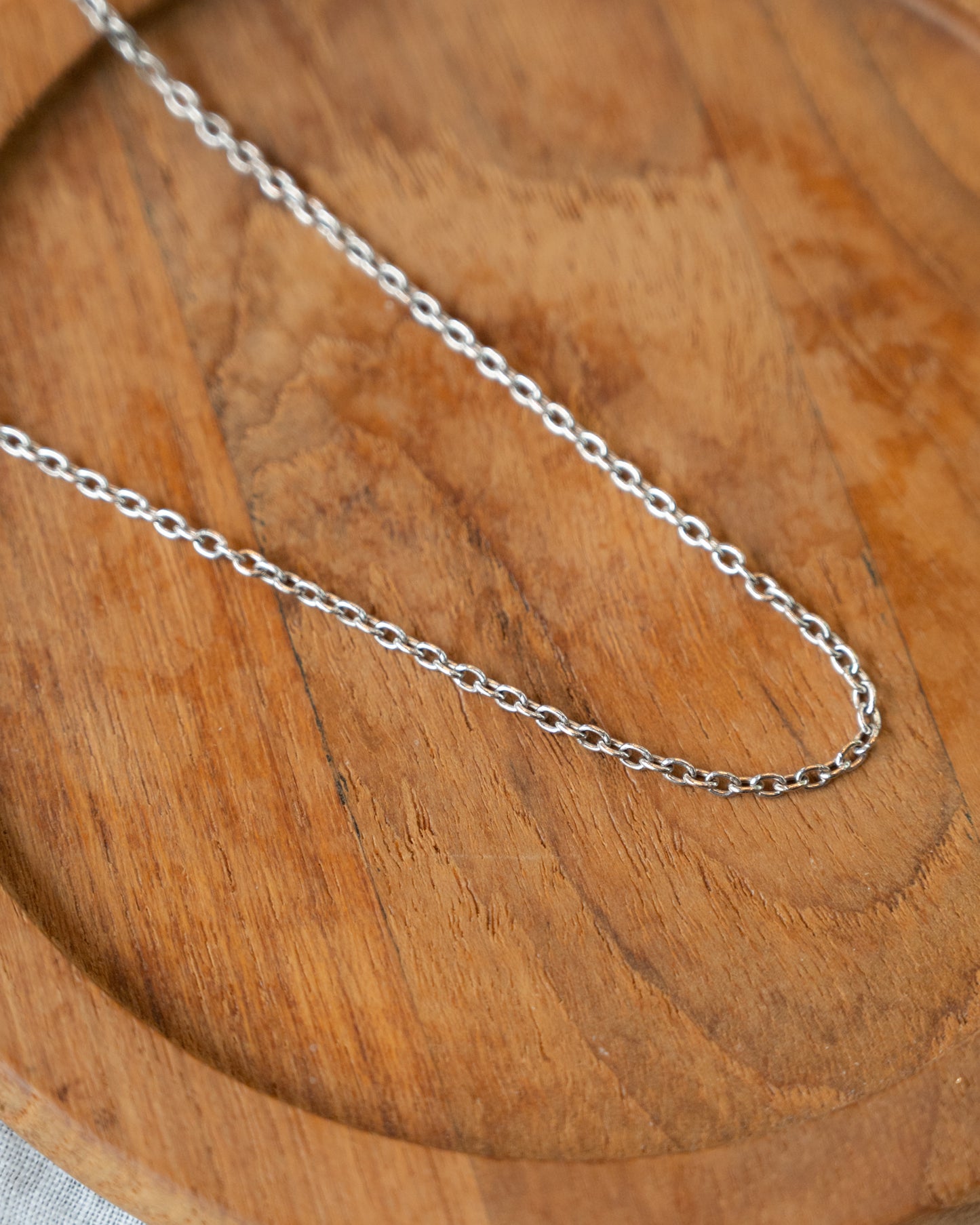 18" Cable Style Link Necklace in 14k White Gold