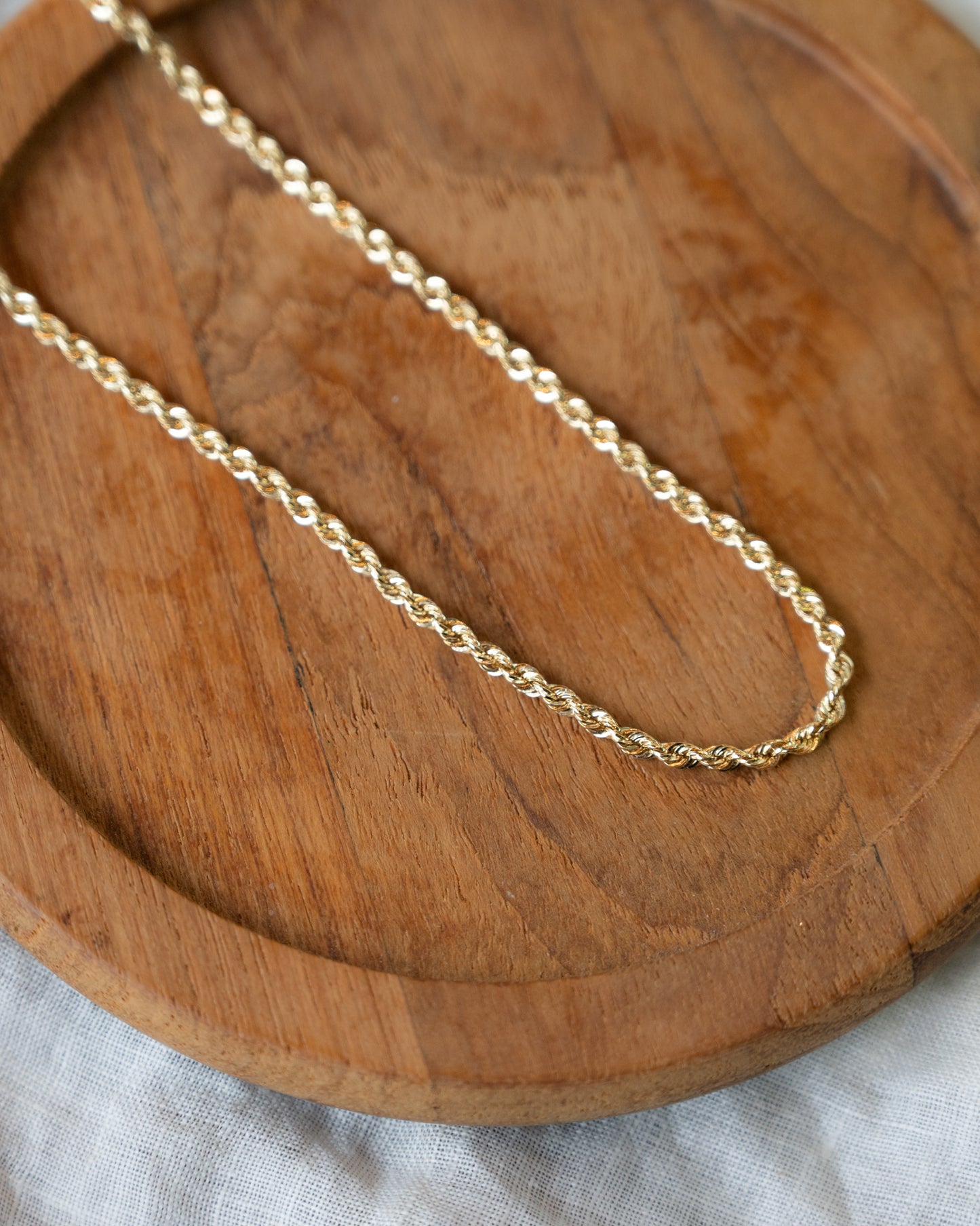 18" Twisted Woven Link Necklace in 14k Yellow Gold