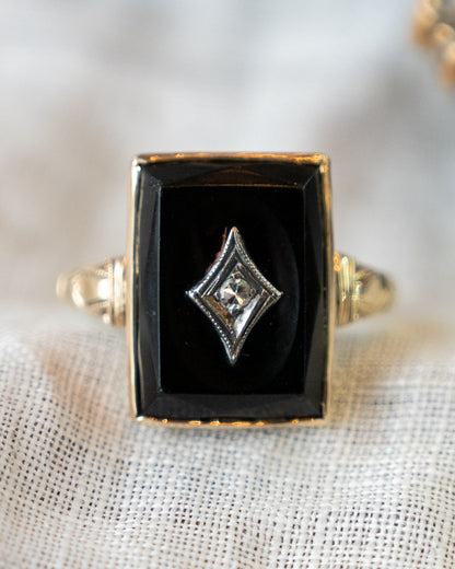 .025 Antique Art Deco Onyx & Diamond Ring in 10k