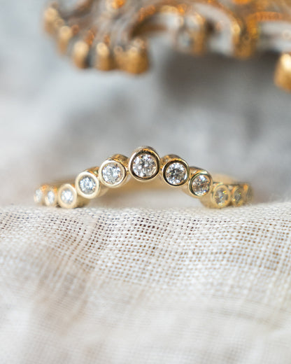 .20 Bezel Diamond Contour Wedding Band in 14k