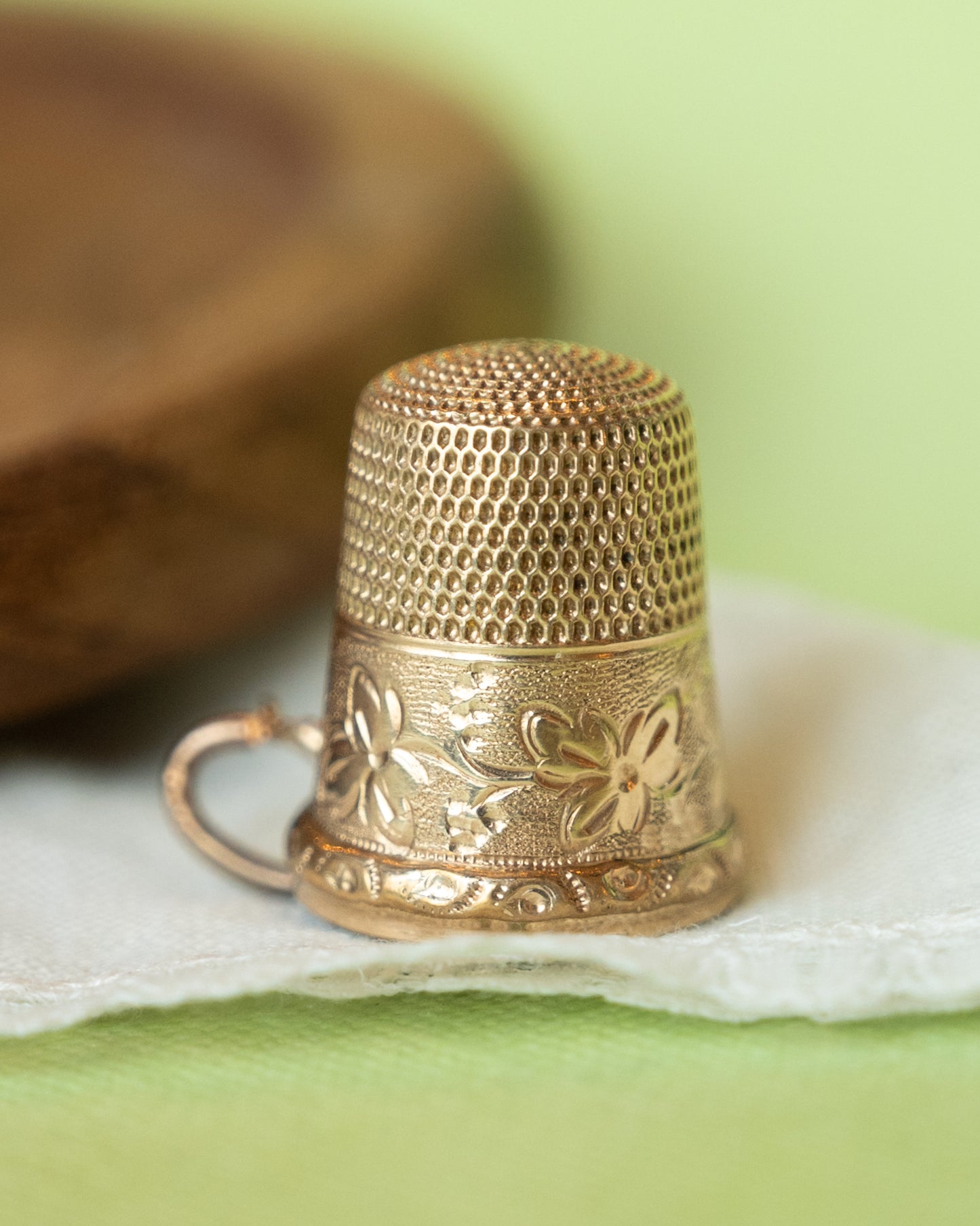 Antique Victorian Thimble Charm in 9k Yellow Gold