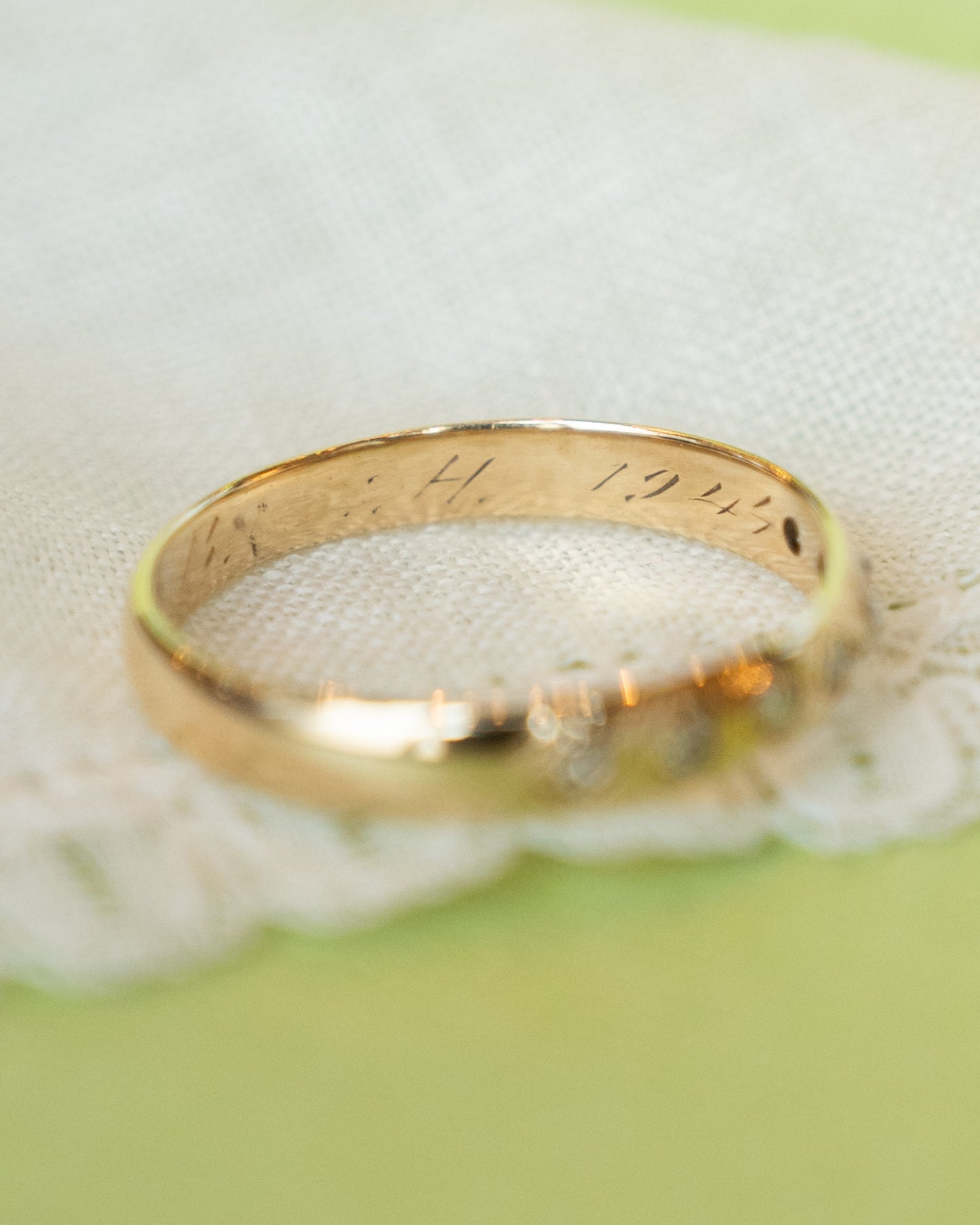 .98 Vintage Retro Diamond Band in 14k Yellow Gold