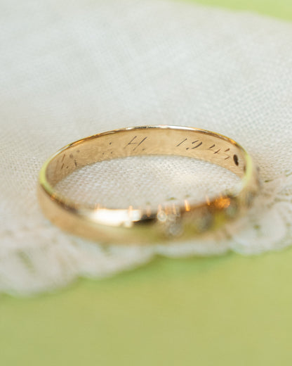 .98 Vintage Retro Diamond Band in 14k Yellow Gold