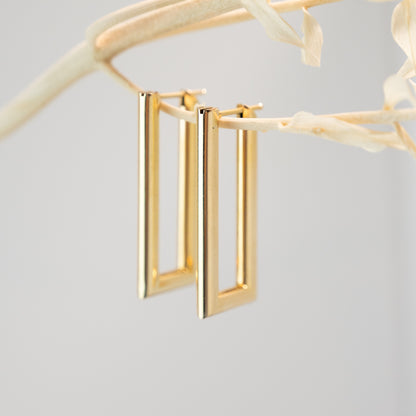 Rectangular Hoop Earrings in 14k Yellow Gold