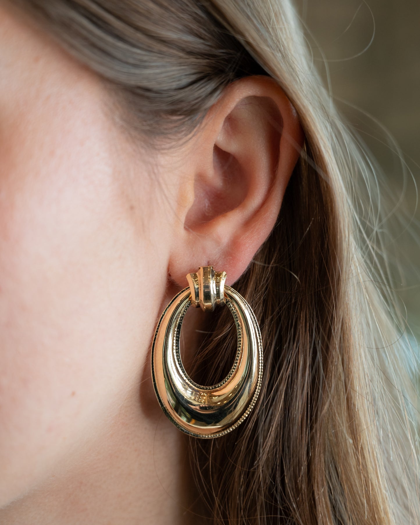 Door Knocker Puffy Oval Earrings in 14k