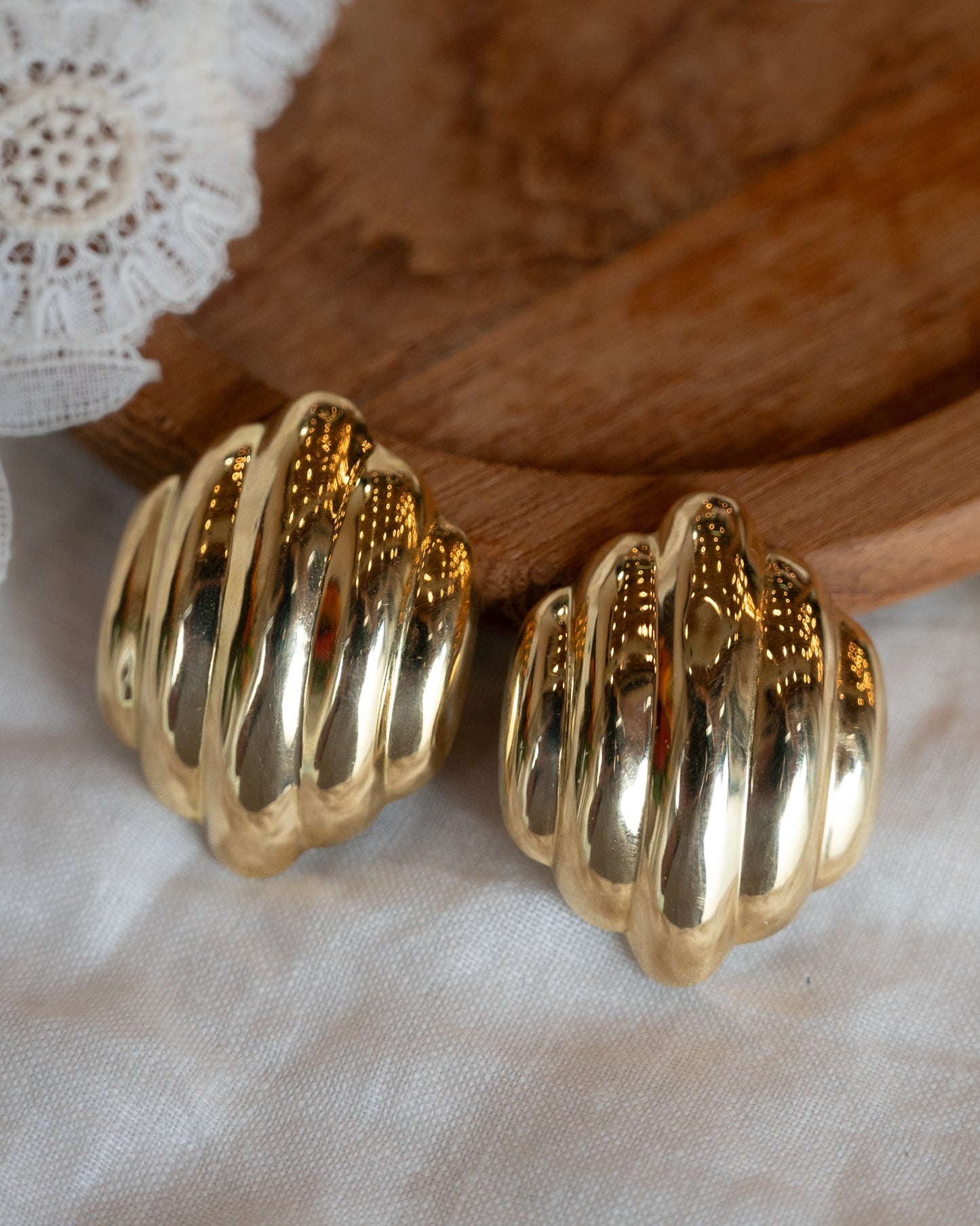 Puffy Hexagon Stud Earrings in 14k Yellow Gold