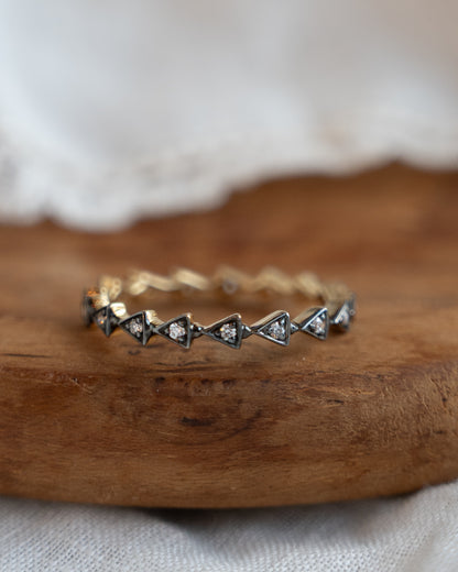 .12 Diamond Geometric Wedding Band in 18k